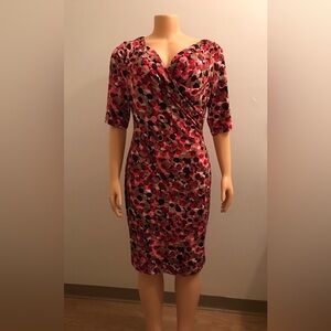 NWOT STRETCH JERSEY DRESS RED DESIGN SIZE 10